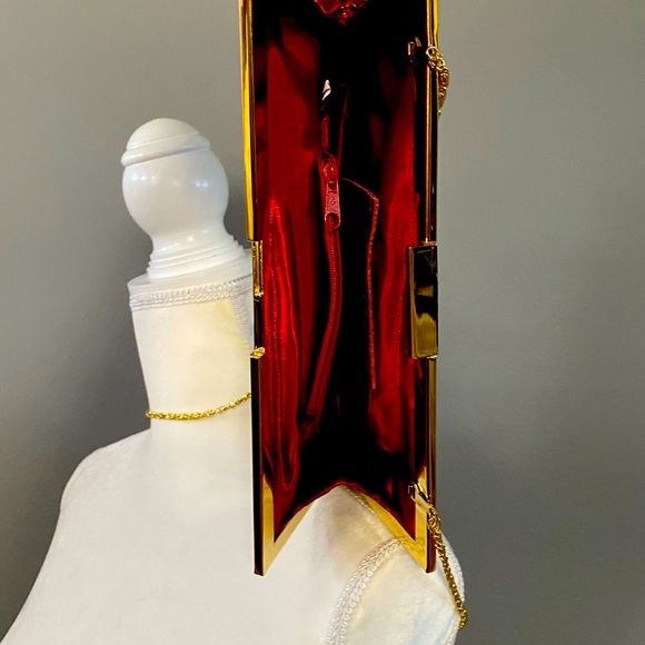 Jessica McClintock red clutch - Picture 3 of 7